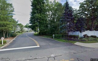 3 Merrimack Rd, Smithtown, NY 11787