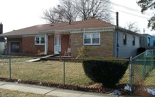 3 Scherer Pl, Roosevelt, NY 11575
