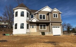 3 Toretta Ln, Farmingdale, NY 11735