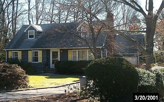3 Wood Ln, Locust Valley, NY 11560