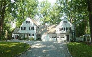 30 Bonnie Heights Rd, Manhasset, NY 11030