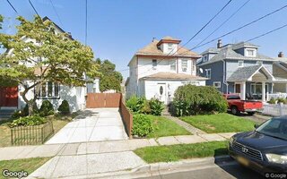 30 Catherine St, Hempstead, NY 11550