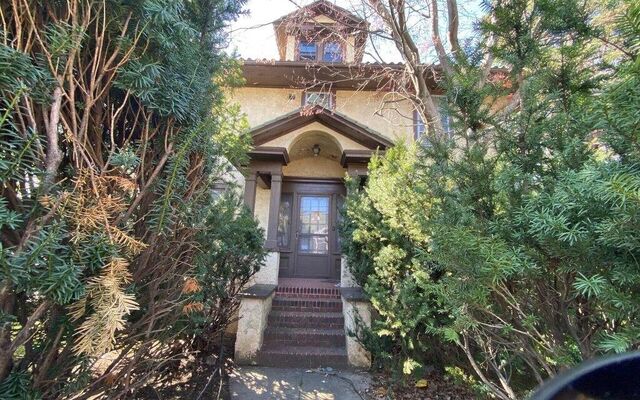 30 Decker Ave, Staten Island, NY 10302 (Incomplete)