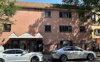 30 Harman St, Brooklyn, NY 11221