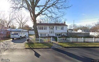 300 45th St, Copiague, NY 11726