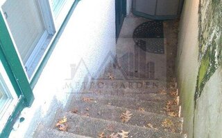 300 Burns St, Forest Hills, NY 11375