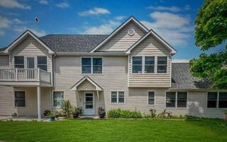 300 S Snedecor Ave, Bayport, NY 11705