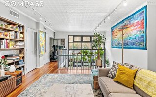 300 W 14th St #304, New York, NY 10014