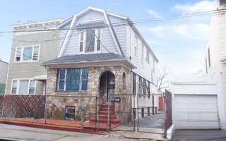 301 E 40th St, Brooklyn, NY 11203