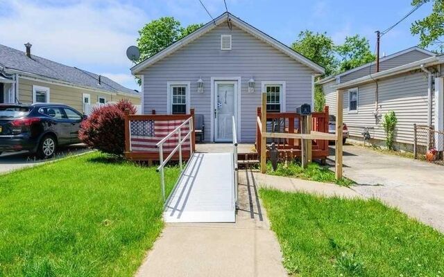 3014 Western Blvd, Baldwin, NY 11510