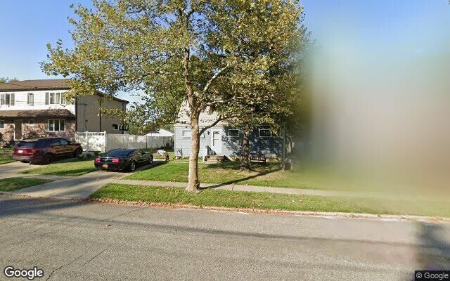 303 Preston Ave, Staten Island, NY 10312