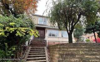 3037 Richmond Rd, Staten Island, NY 10306