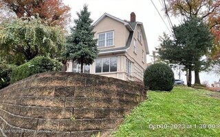 3037 Richmond Rd, Staten Island, NY 10306