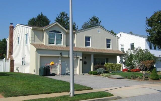 3048 Ira Rd, Bellmore, NY 11710