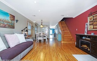 3072 Richmond Rd, Staten Island, NY 10306
