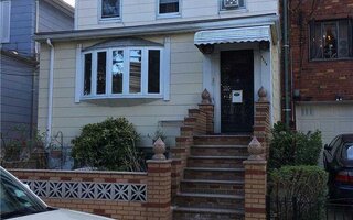31-38 60th St, Woodside, NY 11377