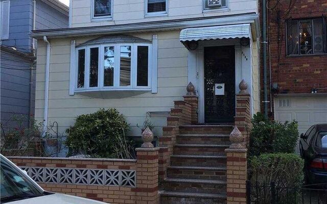 31-38 60th St, Woodside, NY 11377