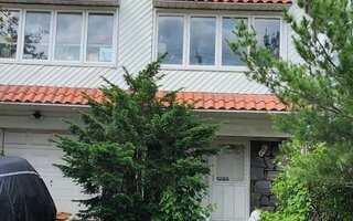 31 Fieldstone Rd, Staten Island, NY 10314