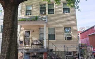 31 Hudson St, Staten Island, NY 10304