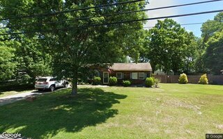 31 Old Saddle Rd, Ridge, NY 11961