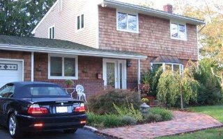 31 Pine Hill Ln, Dix Hills, NY 11746