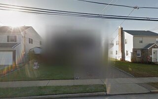 31 W 3rd St, Freeport, NY 11520