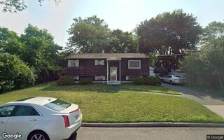 3103 Falcon Ave, Medford, NY 11763