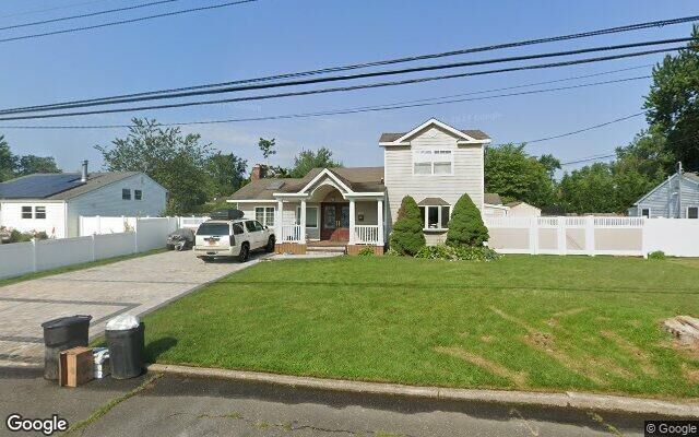 3108 Gull Ave, Medford, NY 11763