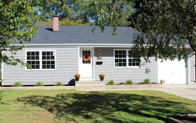 3117 Chestnut Ave, Medford, NY 11763