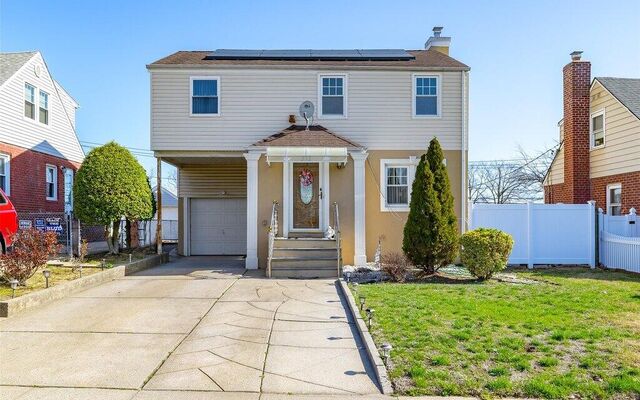 312 Norfeld Blvd, Elmont, NY 11003 (House View)