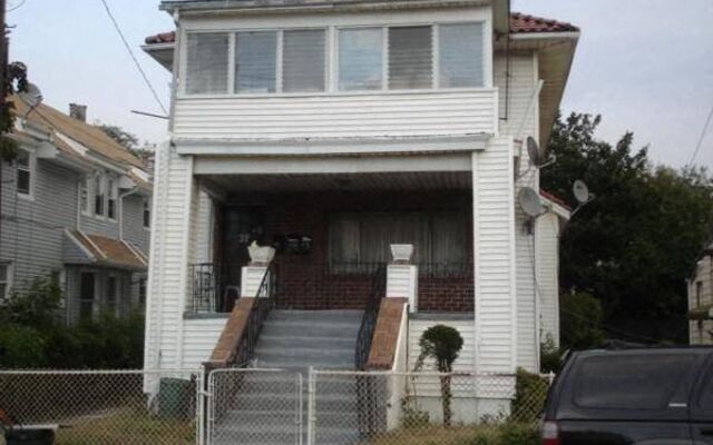 316 Bch 27th St, Far Rockaway, NY 11691 (Porch)