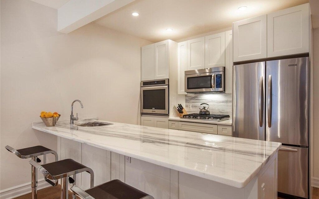 318 20th St #3A, Brooklyn, NY 11215