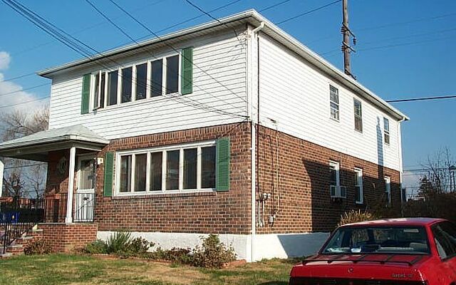 319 Cochran Pl, Valley Stream, NY 11581