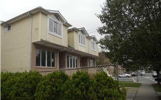 319 Merrymount St, Staten Island, NY 10314