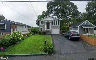 32 Dorchester Rd, Ronkonkoma, NY 11779