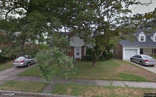32 Maryland Ave, Freeport, NY 11520