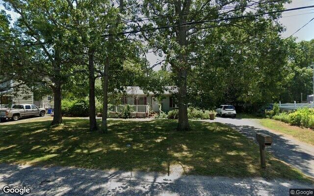 32 Mastic Blvd W, Shirley, NY 11967