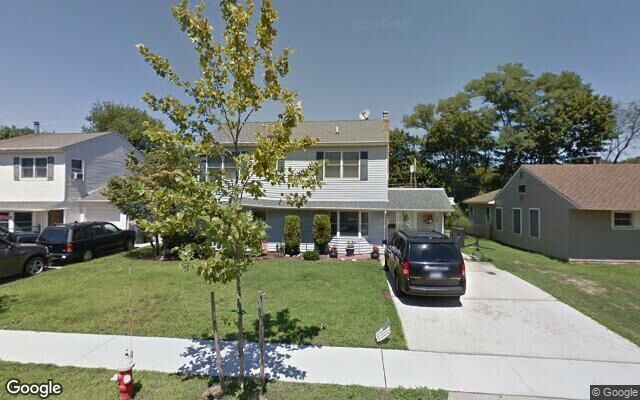 32 N Millpage Dr, Bethpage, NY 11714
