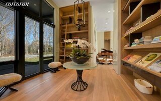 32 Neck Path, East Hampton, NY 11937