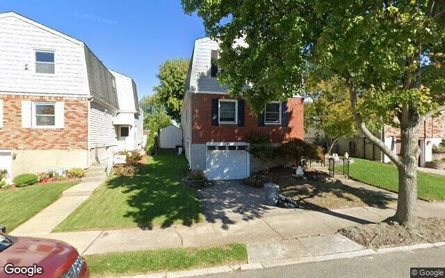 32 Stanley Cir, Staten Island, NY 10308
