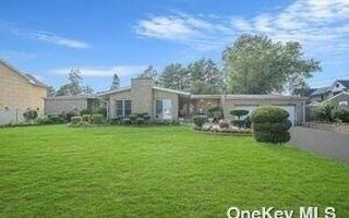 320 Commack Rd, Deer Park, NY 11729
