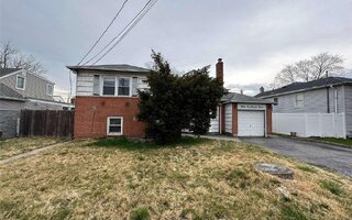 3207 Oceanside Rd, Oceanside, NY 11572