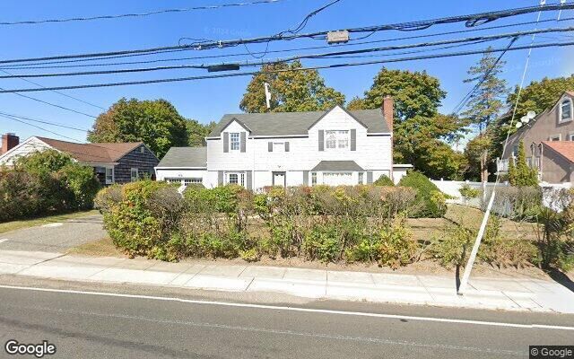 322 Main St, East Rockaway, NY 11518
