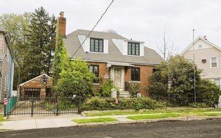 3231 Waterbury Ave, Bronx, NY 10465