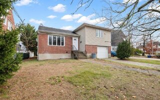 324 Buckingham Rd, Cedarhurst, NY 11516