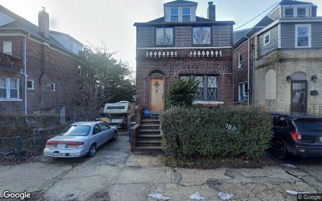 326 E 240th St, Bronx, NY 10470