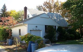 327 Lenox Ave, Uniondale, NY 11553