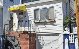 33-14 109th St, Corona, NY 11368
