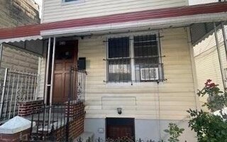 33-21 102nd St, Corona, NY 11368