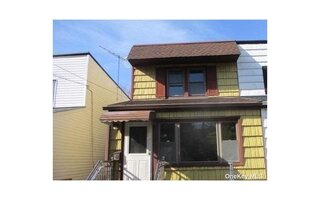 33-22 204th St, Bayside, NY 11361